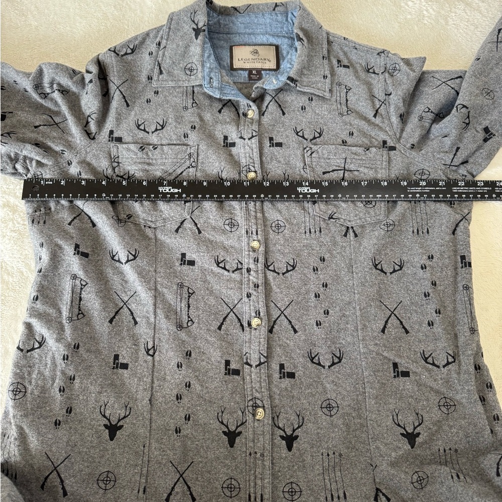 Legendary Whitetails Long Sleeve Button Up Shirt Size XL Like New - Picture 4 of 6